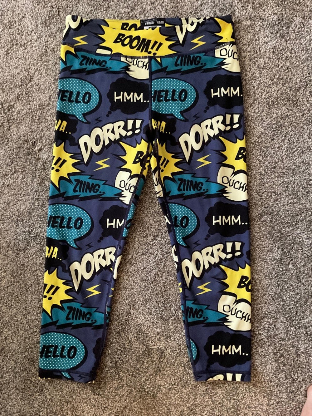 Varied Gear Caprib Comic Print Leggings